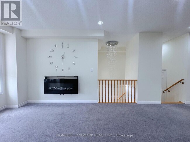 Photo - 29 Sharbot Ln