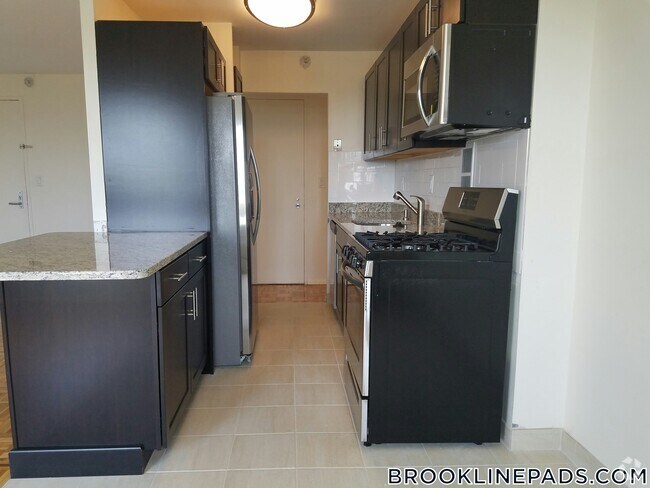 Building Photo - 175 Freeman St. Unit 910 Rental