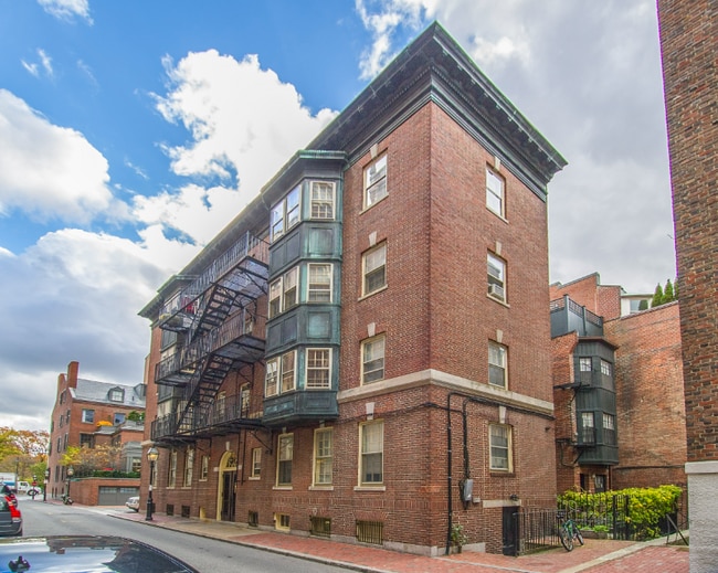 Building Photo - 16 River St Unit 6