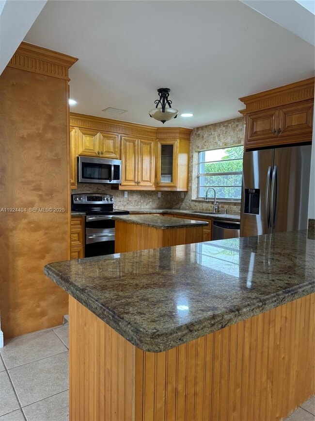 Photo - 2911 SW 98th Ave