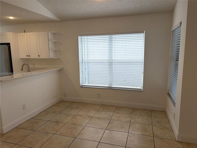 Photo - 9020 Lake Park Cir N