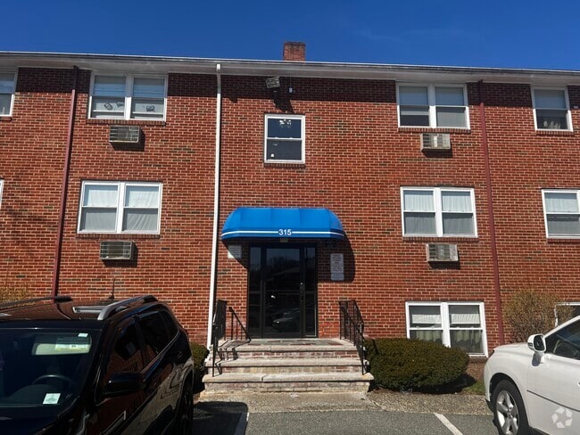Building Photo - 315 Revere St Unit 15 Rental