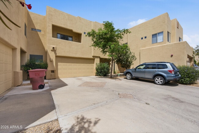 Building Photo - 9065 E Gary Rd