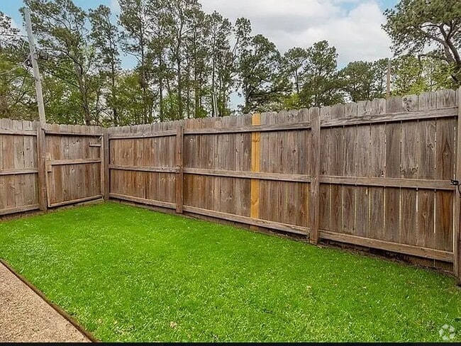 Building Photo - Come check out this nice Rental