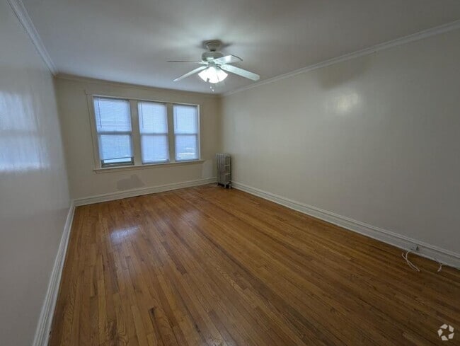 Building Photo - 1 bedroom in CHICAGO IL 60641 Unit 1 Rental