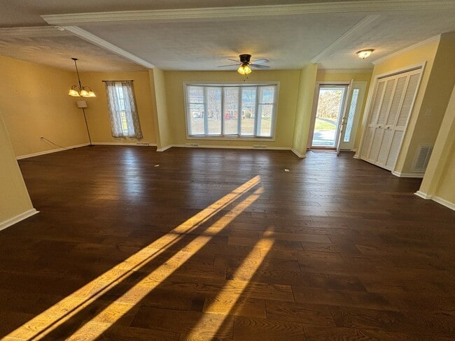 Photo - 136 Grimes St