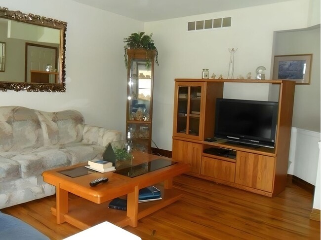 Photo - 10352 Gulley Ave