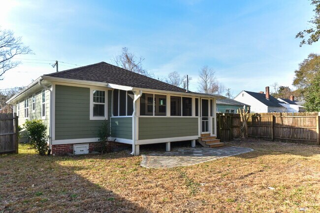 Photo - Super Cute Bungalow