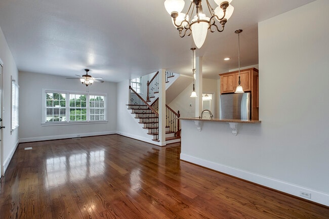 Photo - 111 Daleyuhski Way