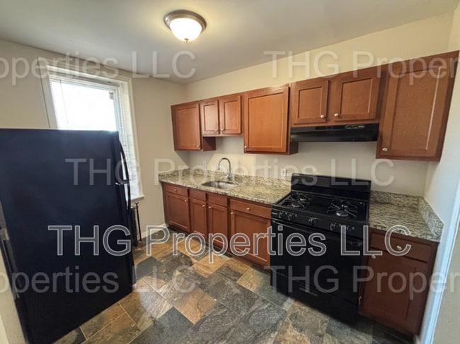 Building Photo - 671 Lincoln Ave Unit Apt. 209