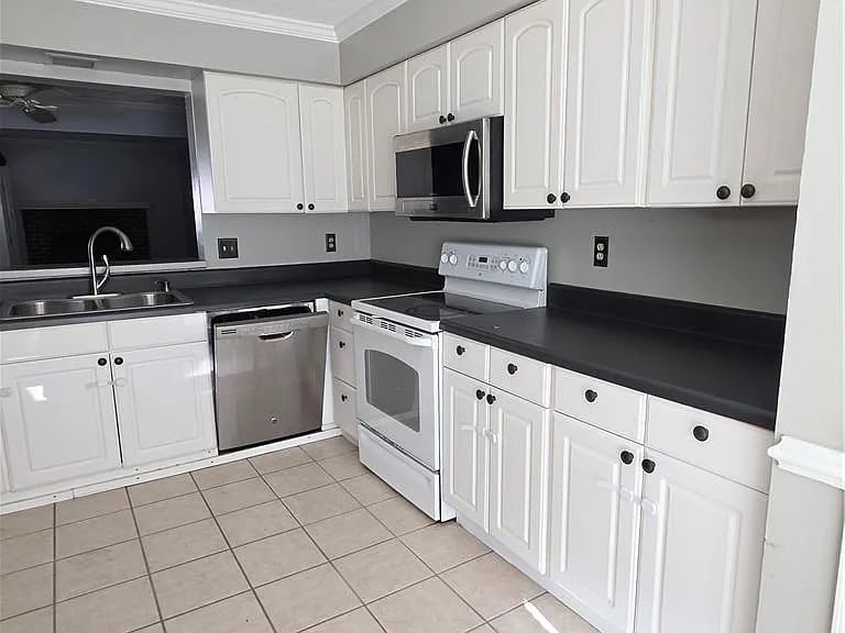 Photo - 4310 Brighton Ln