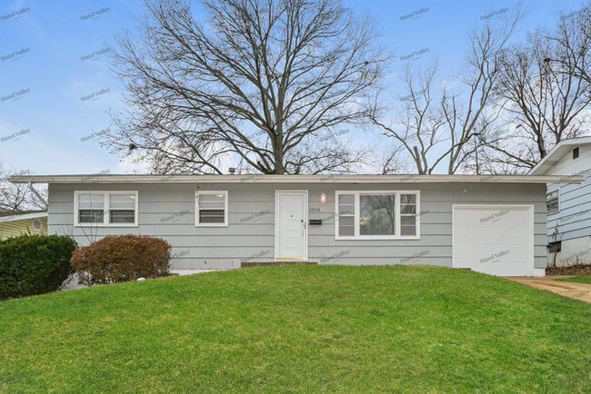 Building Photo - 1014 Renshaw Dr