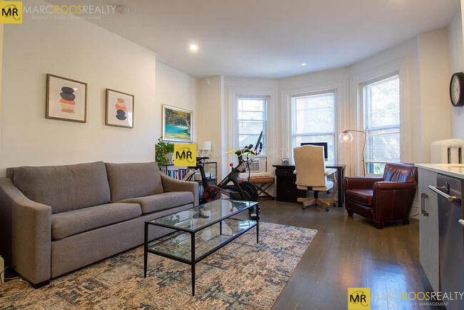 Photo - 225 Newbury St Condo Unit 3R