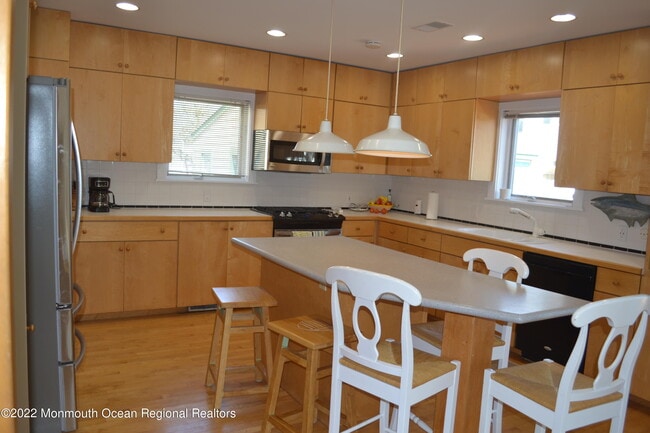 Photo - 15 Ortley Ave