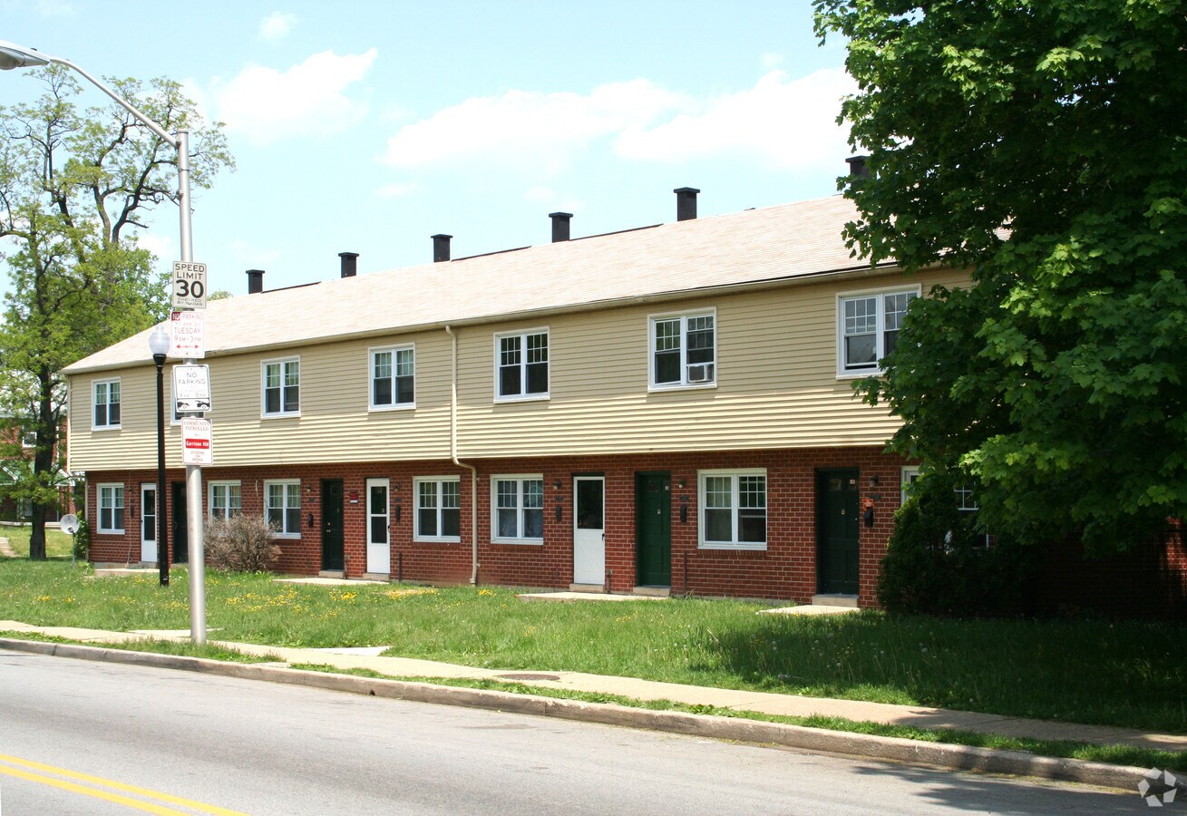 Garrison Ave Townhomes - Garrison Ave Townhomes