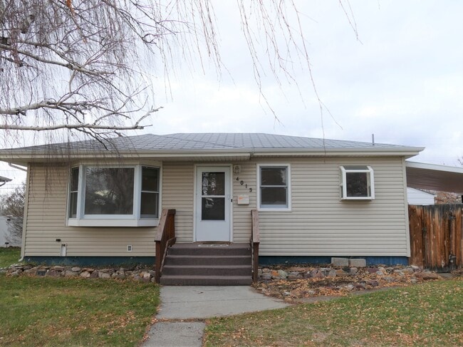 Building Photo - 4013 5th Ave N