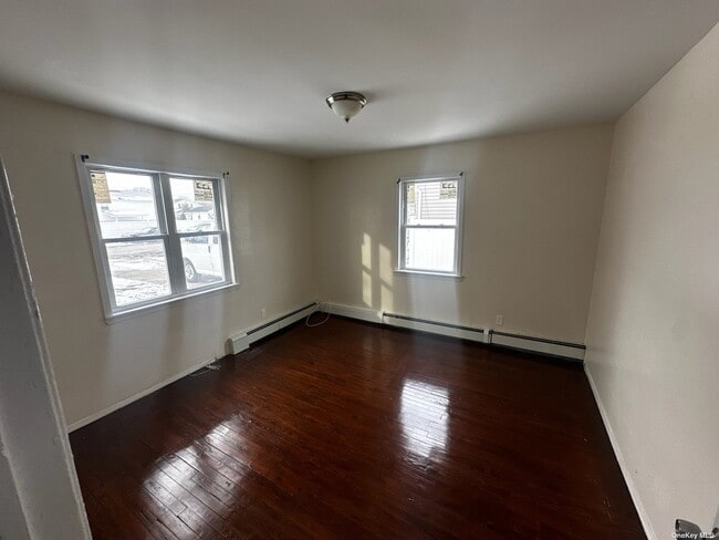 Photo - 40 Miller Ave