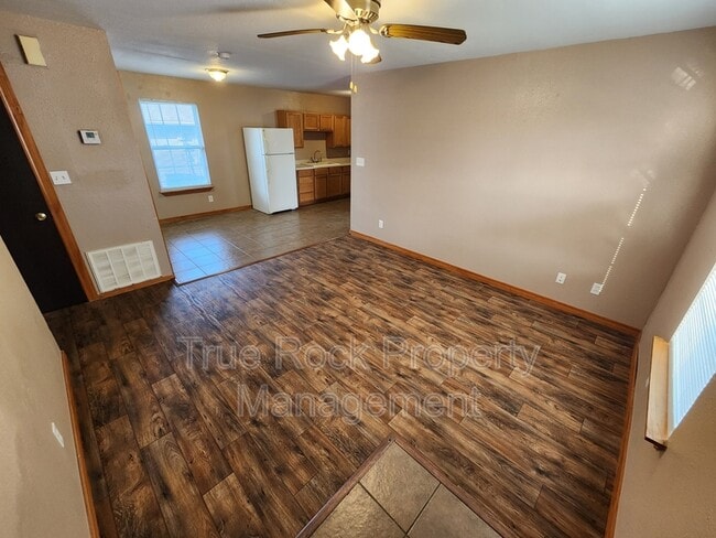 Photo - 218 E 14th St