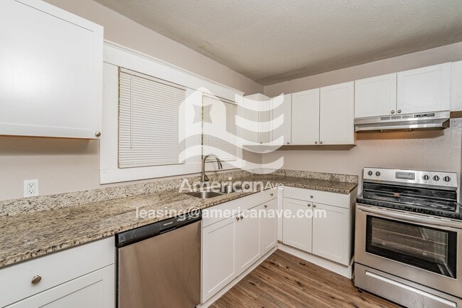 Photo - 621 83rd Pl S