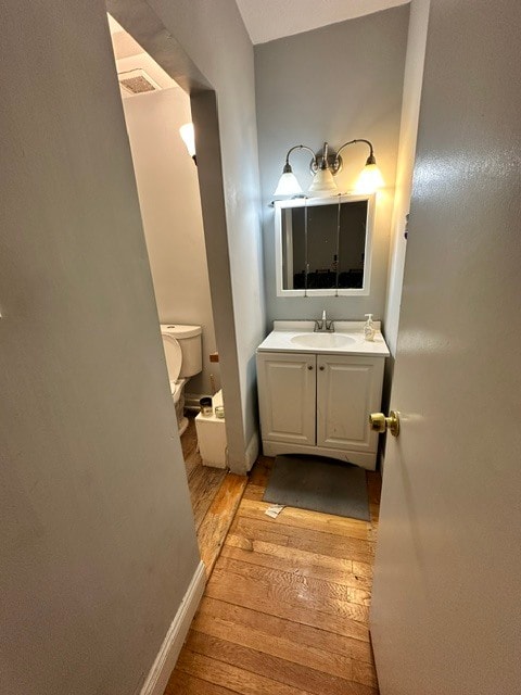 54 N Main St