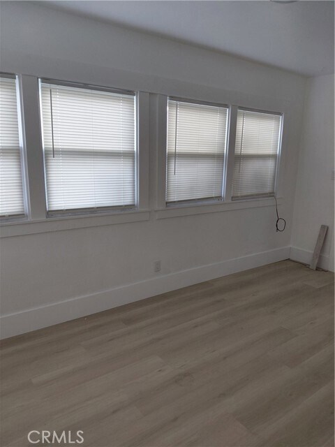 Photo - 154 N 1st St