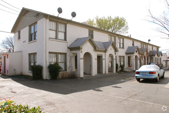 Photo - Munger Place Apartments
