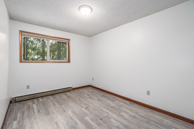 Photo - The Edgebrook