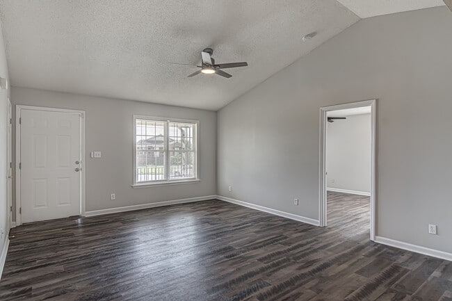 Photo - 1904 Blair Khazan Dr