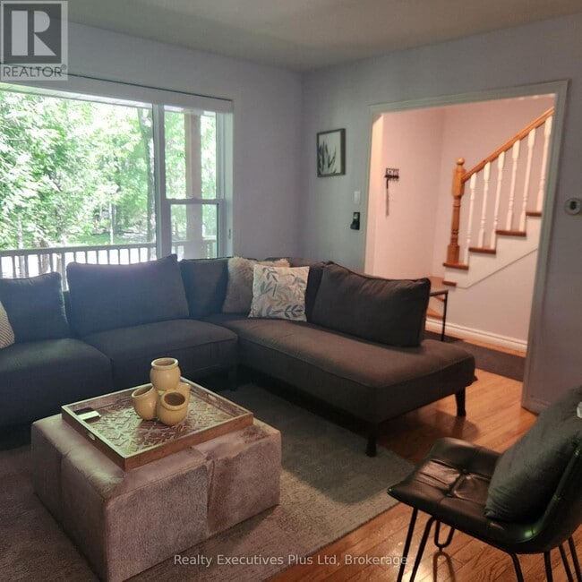 Photo - 21 Ivy Ln