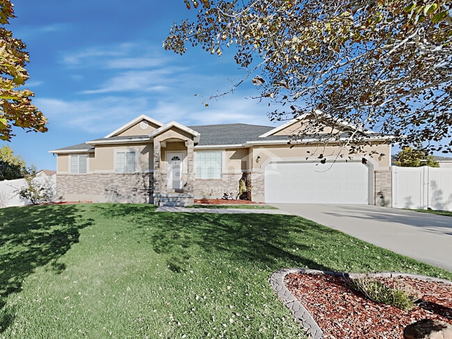 Building Photo - 8607 McGinnis Ln