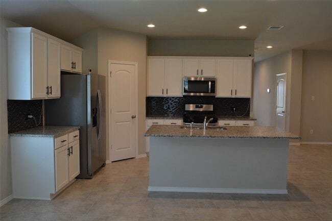 Building Photo - 13919 Leigh Lake Ln Rental