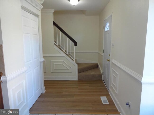 Photo - 2829 Cambridge Dr