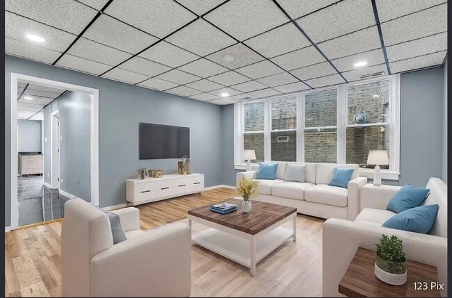 Photo - 2717 W Peterson Ave Unit 2