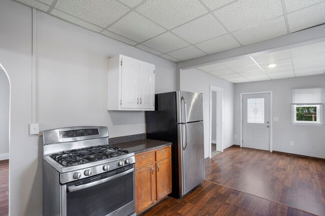 Building Photo - Jefferson Street Unit 1519 Jefferson Street - Lower Rental