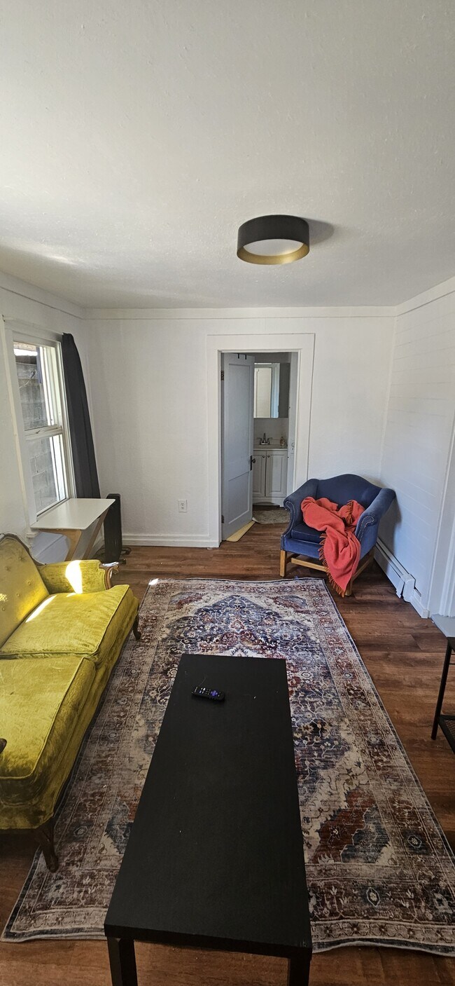 Photo - 1015 Pine Ave