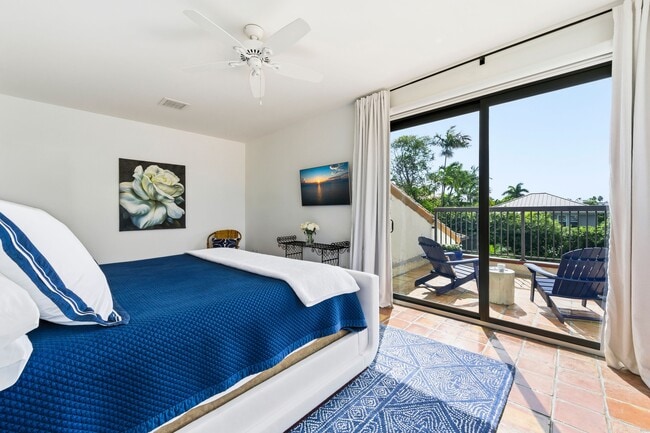 Photo - 264 Everglade Ave