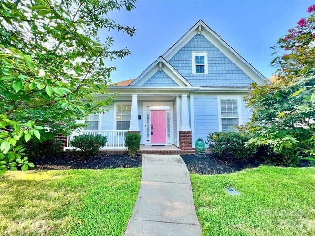 Building Photo - 1205 Gainsborough Dr Rental