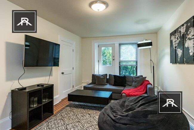 Photo - 2 bedroom in Brookline MA 02446 Unit 4