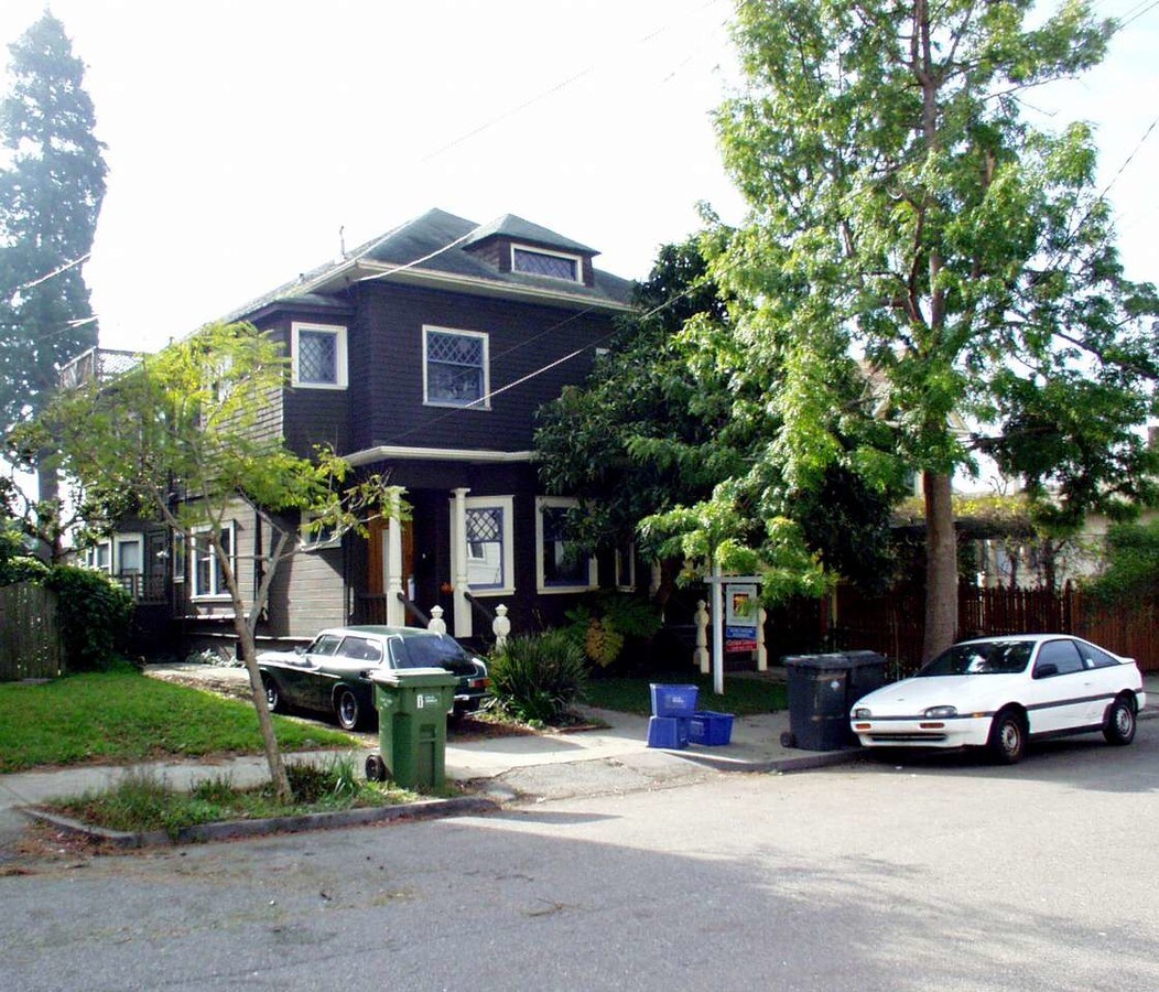 Photo - 1916-1918 Harmon St