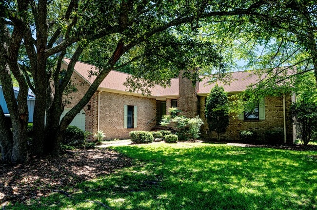 Photo - 5722 Gondolier Dr