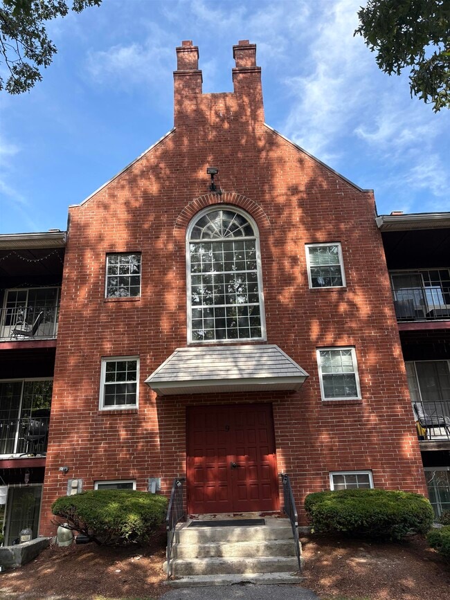 Building Photo - 9 Louisburg Square Unit 2