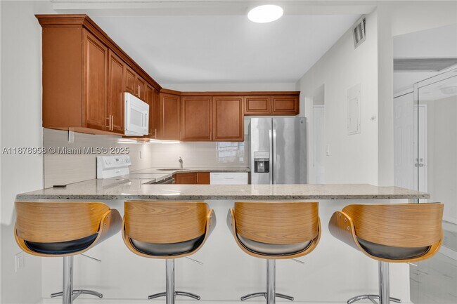 Photo - 9355 SW 8th St Unit 425