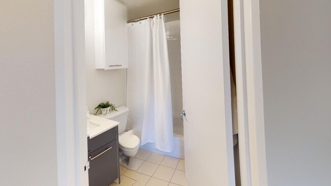 Photo - 1326 West 13th