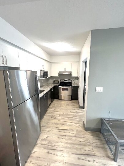 Photo - 258B-258B Sunview St