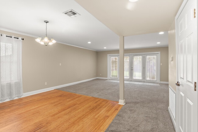 View of LR/DR from foyer - 117 28th St Unit 117 28th St