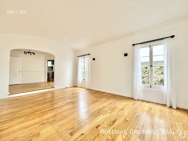 Building Photo - 1450 S Wooster St Rental
