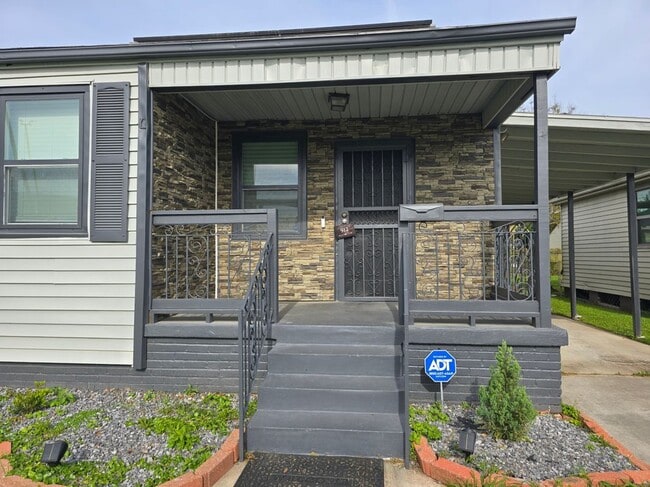 Photo - 912 Monticello Ave