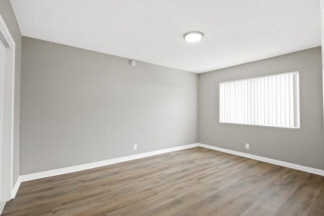 1425 W Stoneridge Ct