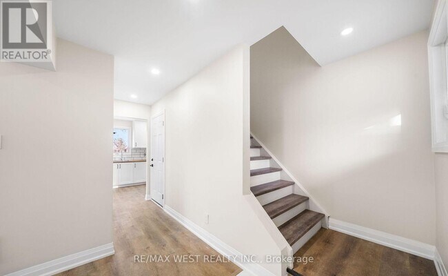 Photo - 36 Wilson Ct