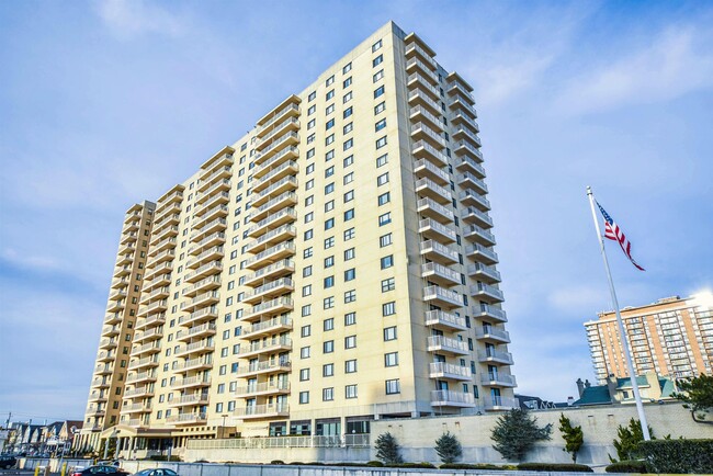 Photo - 5000 Boardwalk Condo Unit 310